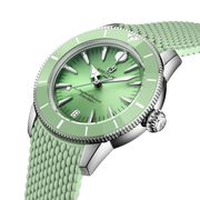 Cassa in acciaio inox da 36 mm con lunetta unidirezionale e vetro zaffiro bombato antiriflesso su entrambi i lati del Breitling Superocean Heritage